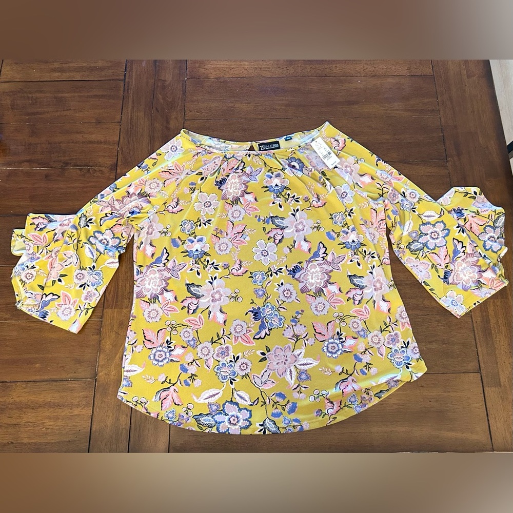 New York and Company Blouse Yellow Floral W/ Ruffle At Sleeve NWT Sz XL NY&Co